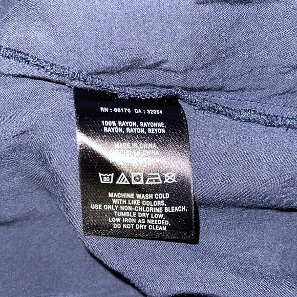 Anthropologie Maeve Blue Pleated Top - Women’s Size 6 - Picture 5 of 9